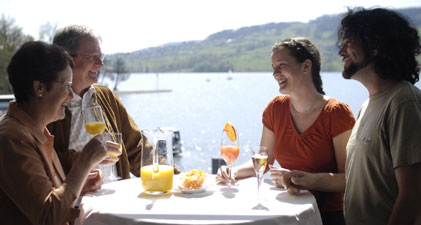 Grosse Sonnenterasse